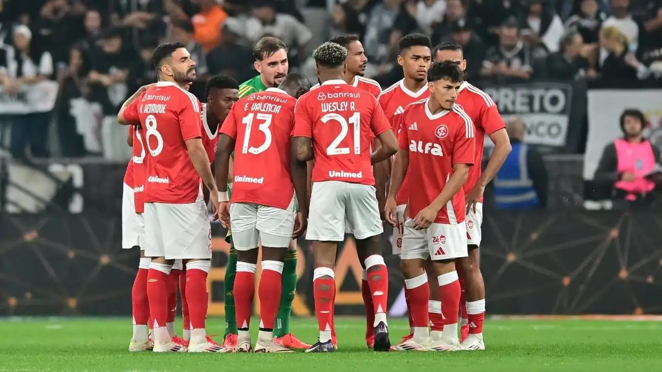 Bagaimana Peraduan Sukan Bola Sepak Berfungsi?